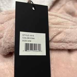 Blush pink Sherpa robe, never worn so cozy